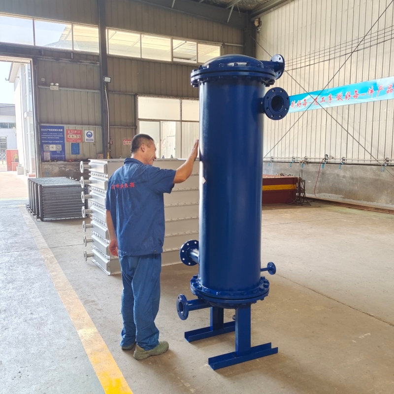 管殼式換熱器(2.5米)